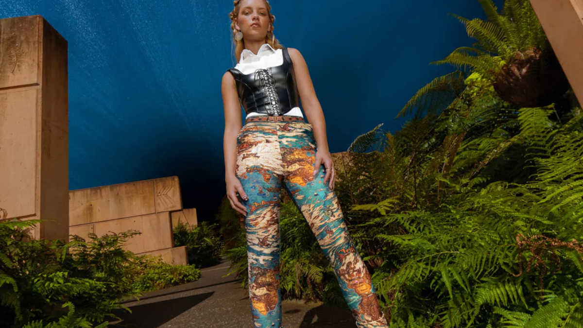 Eorzean map leggings from the FFXIV x BlackMilk collab collection.